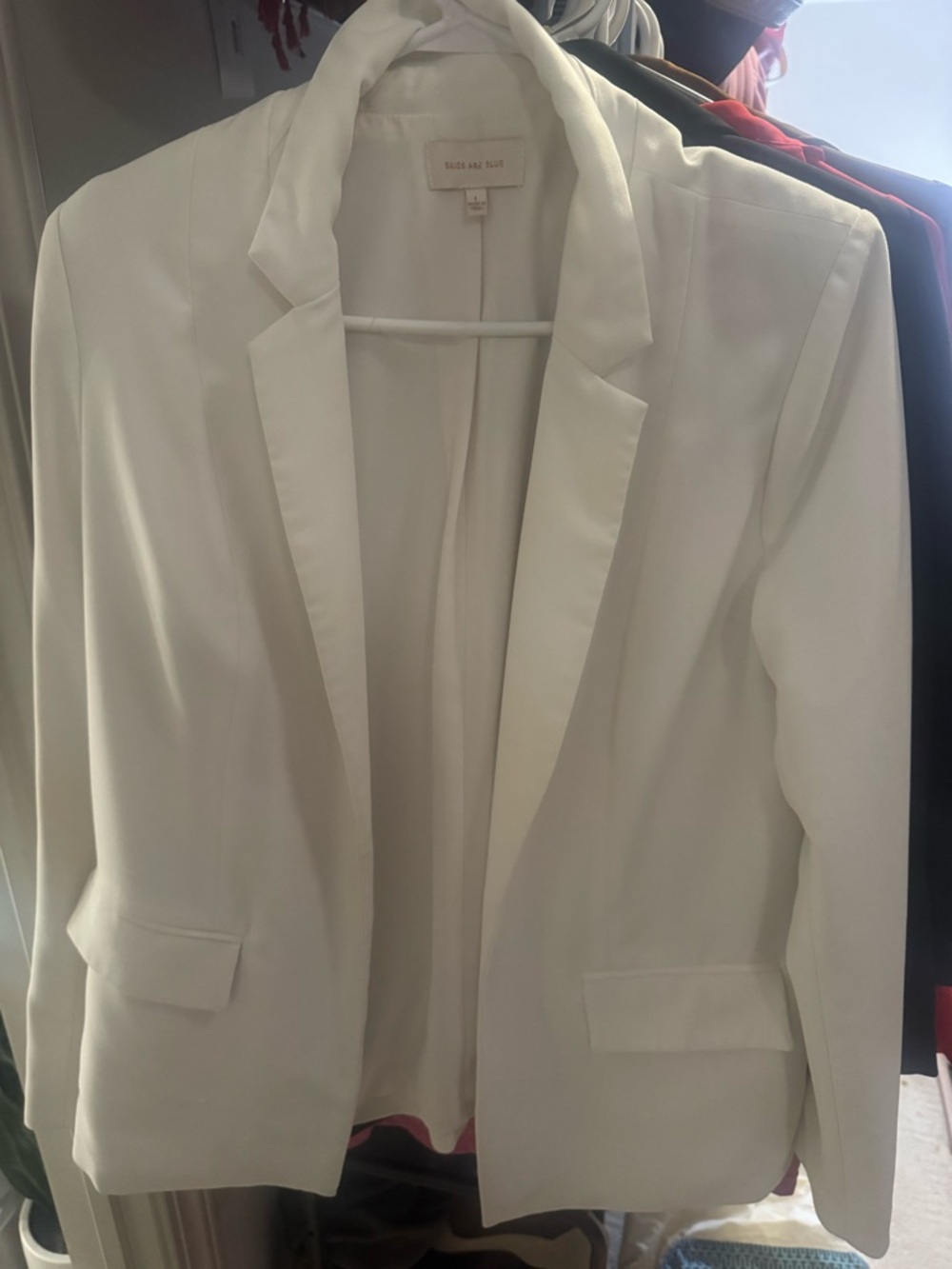 Skies are Blue winter white Women's Tailored Blazer